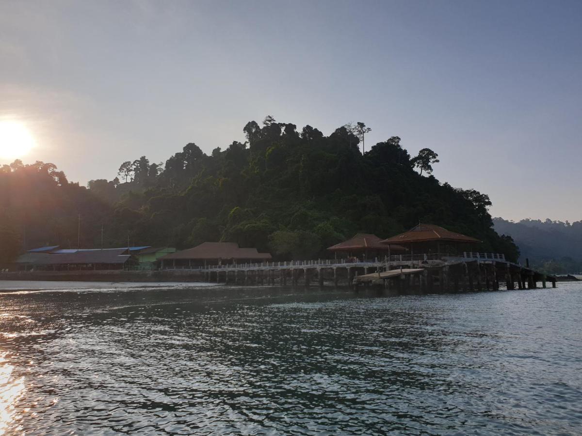 Aladdin Guest House Ko Phi Phi Exterior foto